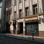 Fully Equipped Central Spacious Apt