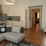 Fully Equipped Central Spacious Apt